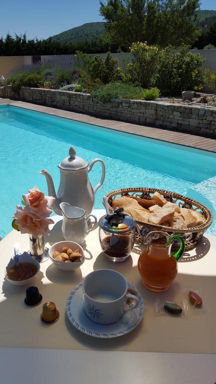 Lamanderie En Provence Bed & Breakfast Alleins Rom bilde