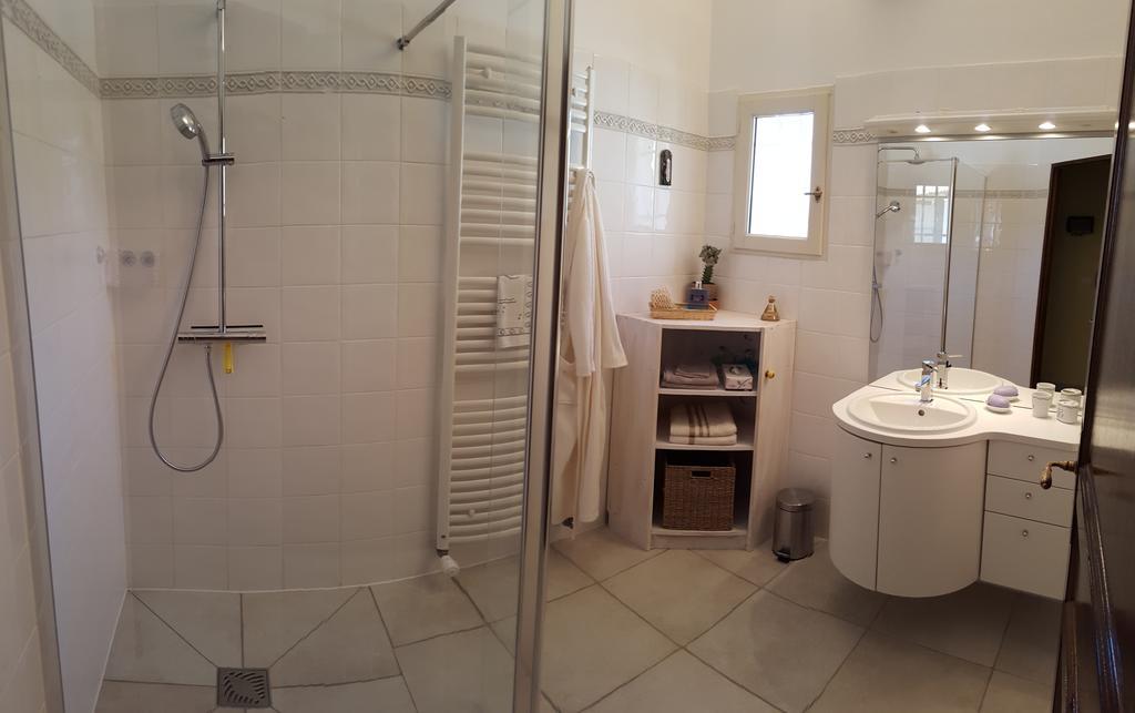 Lamanderie En Provence Bed & Breakfast Alleins Rom bilde